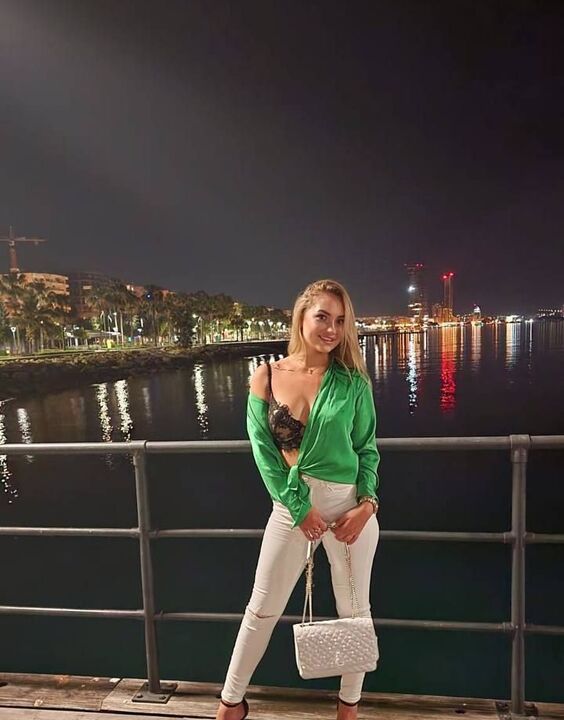קירה נערת ליווי אוקראינית ישראלית רק בת 18  קריות